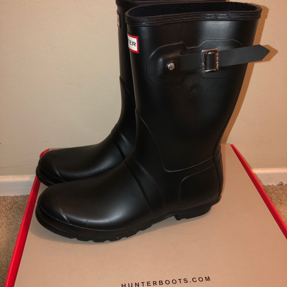 Like new Hunter Boots - Black